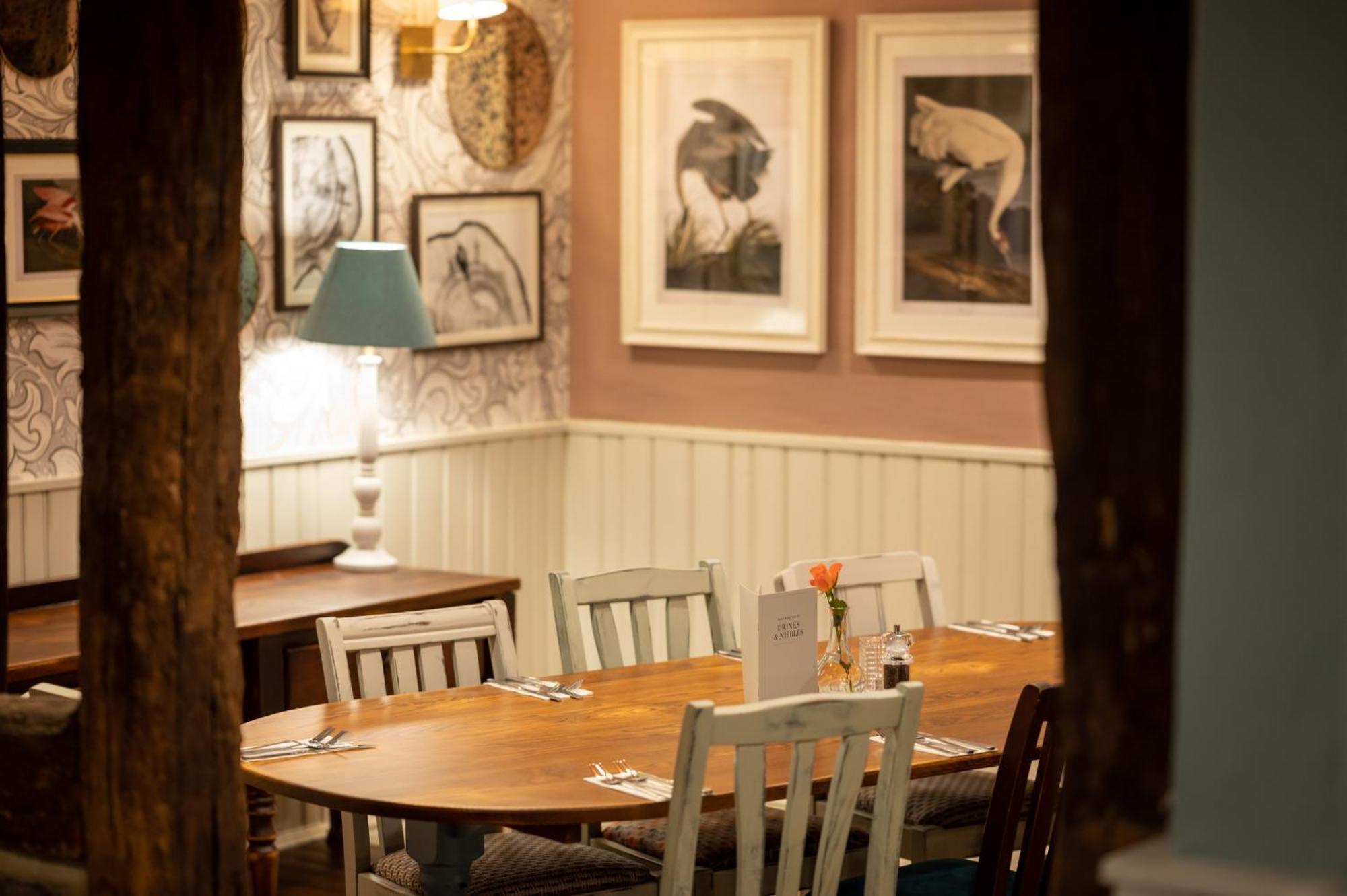 Berkshire Arms By Chef & Brewer Collection Hotel Midgham Exterior photo