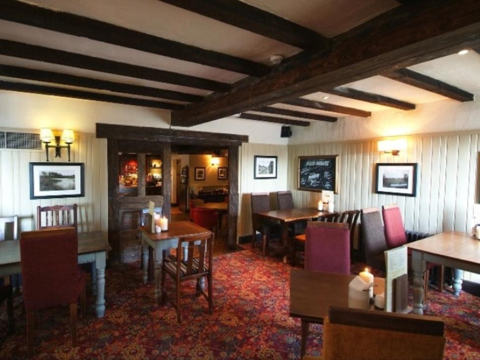 Berkshire Arms By Chef & Brewer Collection Hotel Midgham Exterior photo