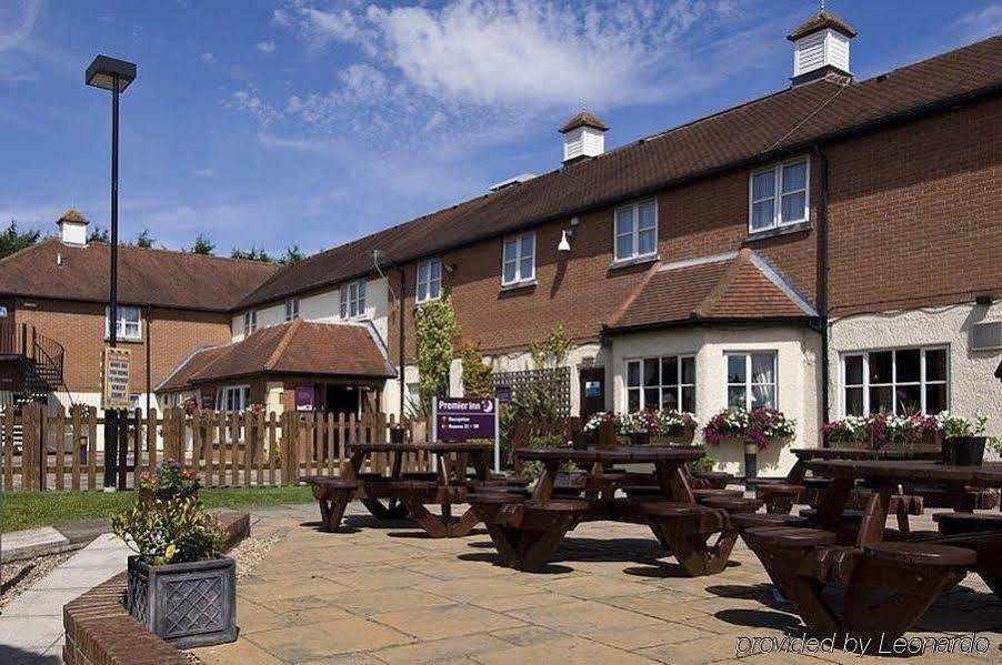Berkshire Arms By Chef & Brewer Collection Hotel Midgham Exterior photo
