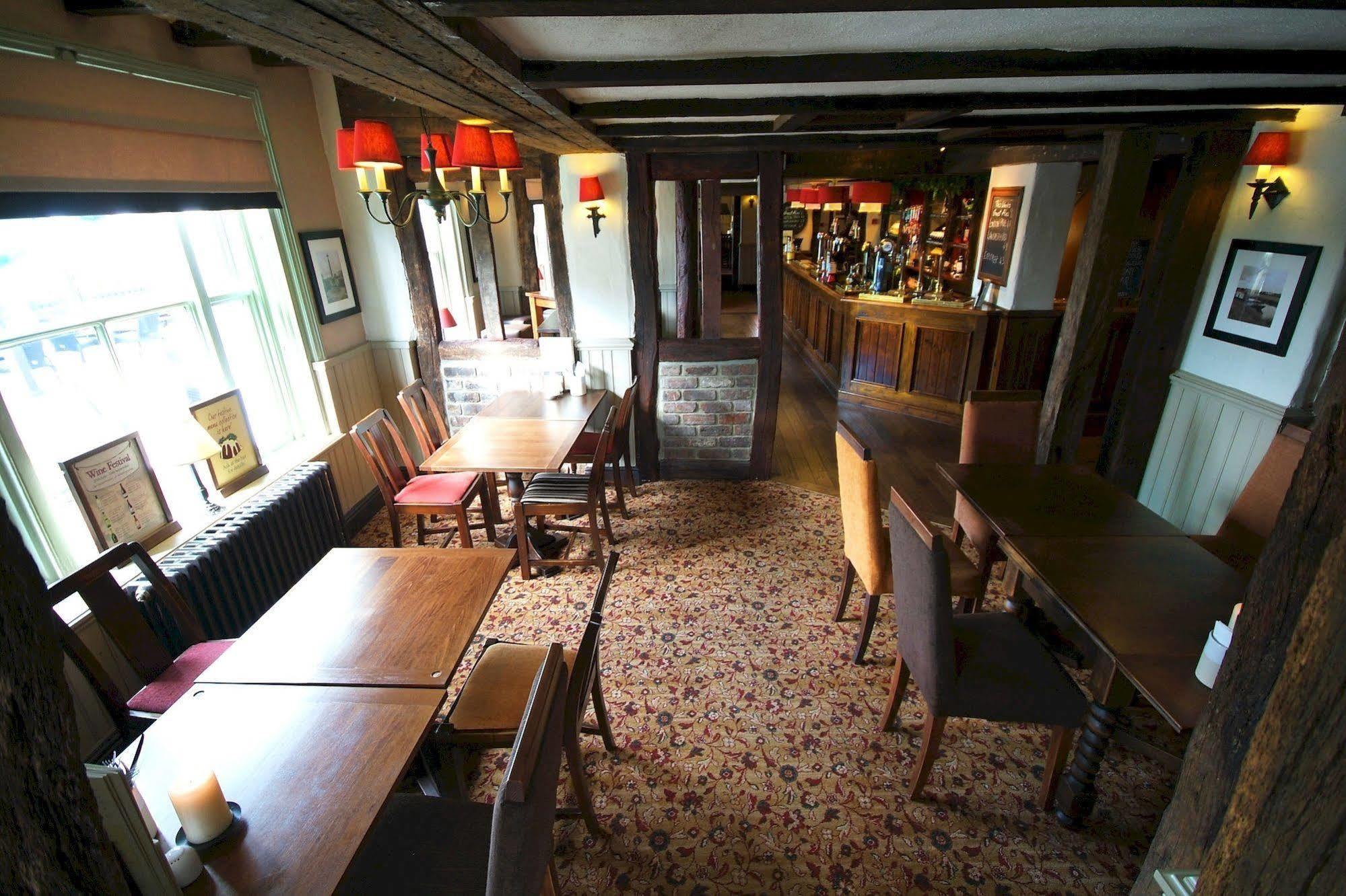 Berkshire Arms By Chef & Brewer Collection Hotel Midgham Exterior photo